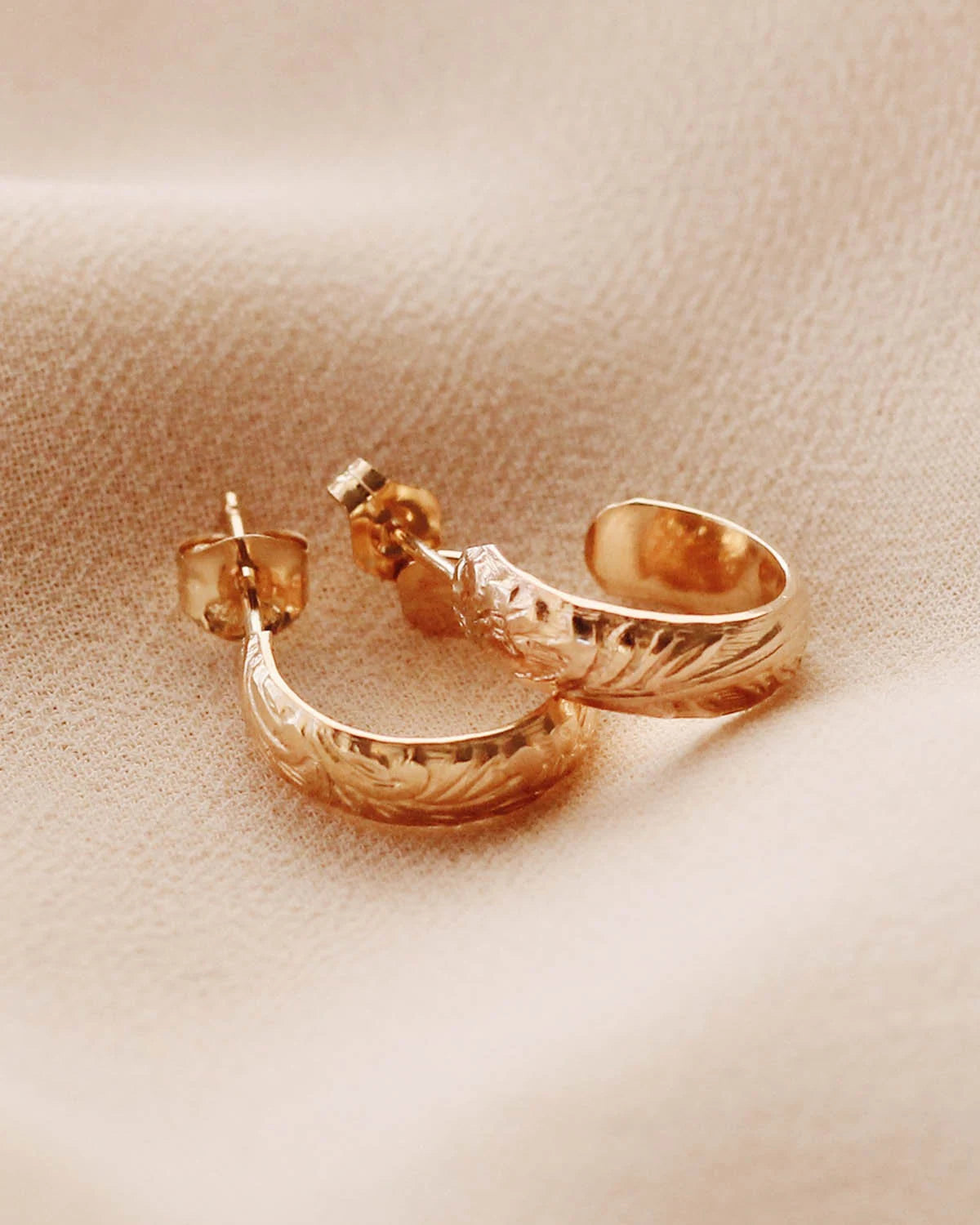 Floral Etched Hoop Earrings 14K Gold Filled, Botanical Hoops, Everyday Gold Earrings, Gift for Her