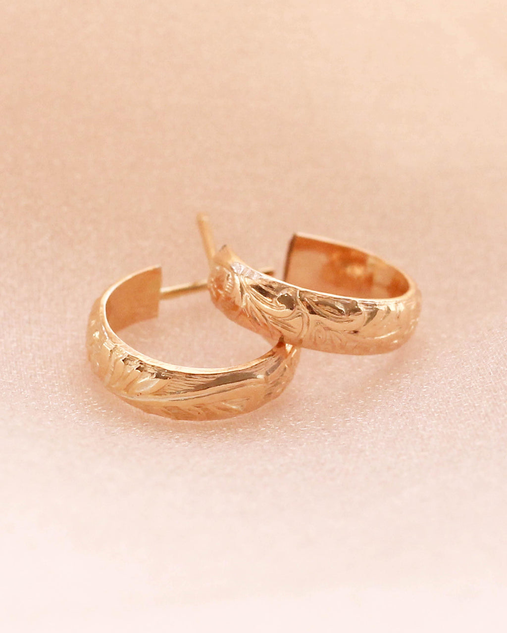 Floral Etched Hoop Earrings 14K Gold Filled, Botanical Hoops, Everyday Gold Earrings, Gift for Her