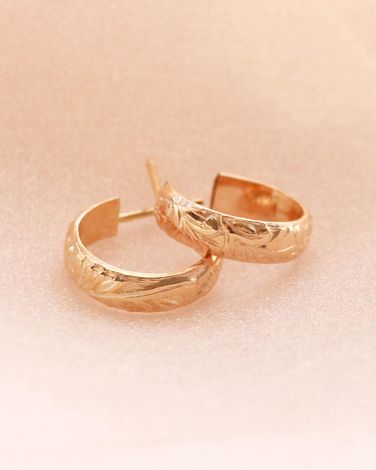 Floral Etched Hoop Earrings 14K Gold Filled, Botanical Hoops, Everyday Gold Earrings, Gift for Her